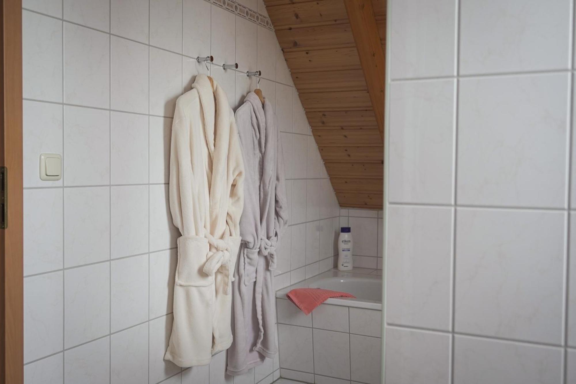 B&B Talstation Ferienwohnung Fuer 2 Personen Horselberg-Hainich Bagian luar foto